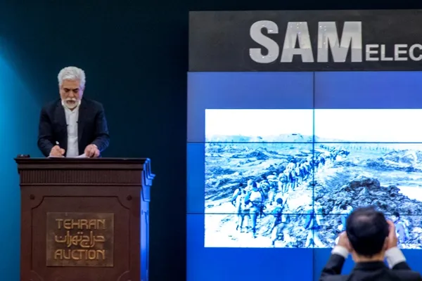 دو عکس دفاع مقدسی 290 میلیون تومان فروش رفتند