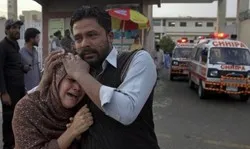 পাকিস্তানে চার্চে প্রার্থনা শেষে বাড়ি ফেরার পথে বন্দুক হামলায় হতাহত ৭