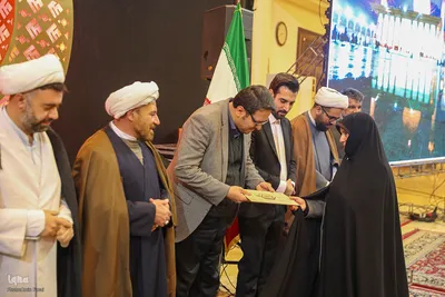 محفل انس با قرآن کریم «بشری» در حرم حضرت شاهچراغ(ع)
