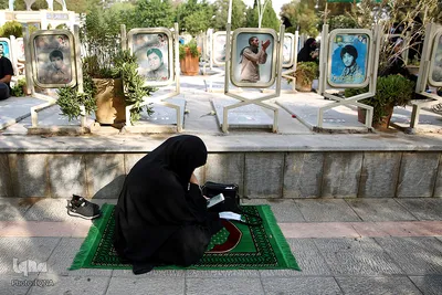 مراسم دعای عرفه در گلستان شهدای اصفهان