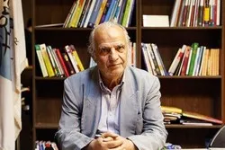 کاتب إیراني یقترح تفسیر القرآن لفئة الناشئة
