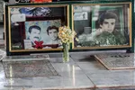 غبارروبی و عطرافشانی مزار شهدا با گل نرگس ـ بهبهان