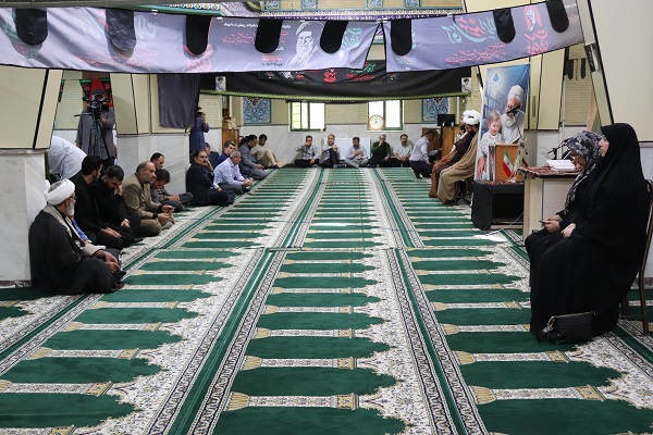 برگزاری محفل انس با قرآن در دانشگاه علوم پزشکی کردستان