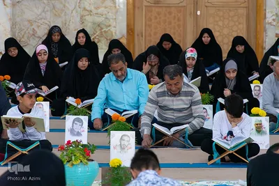 آیین جزء‌خوانی قرآن در امامزاده نرمی دولت‌آباد