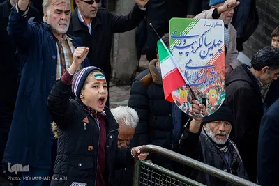 شکوه چهل سالگی در محلات