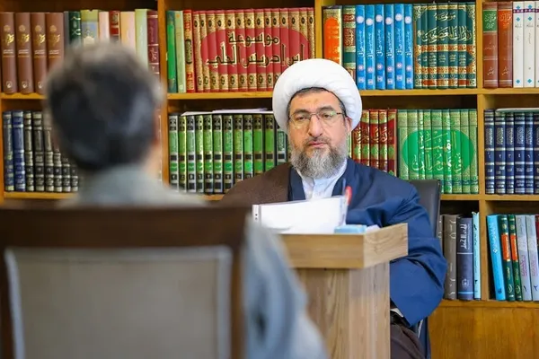 دیدار چهره به چهره  اقشار مختلف مردم با امام جمعه تبریز