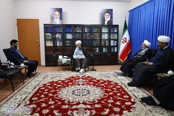 دیدار نماینده ولی فقیه درمازندران با مدیرکل حوزه ریاست مرکز خدمات حوزه های علمیه کشور