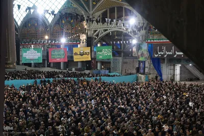 اقامه نماز عید فطر در مصلای اصفهان
