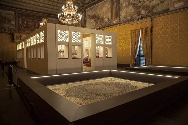 París - Copias del Corán en exhibición