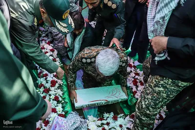 تشییع پیکر مطهر پنج شهید گمنام در تبریز‎