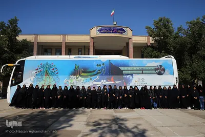 کاروان قرآنی انقلاب در دبیرستان عشایری شبانه روزی عفاف شهرستان عنبرآباد