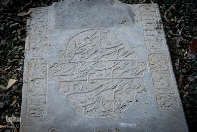 تخت فولاد؛ سرزمین نماد‌ها و نشانه‌ها