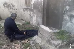 Un diplomate libyen a fait la prière à la mosquée de Zenguilan détruite par les Arméniens