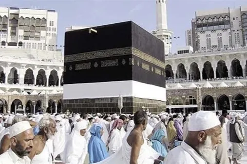مکې مکرمې ته له مجوز پرته  واریدیدا منع شوه