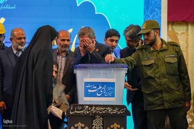 همایش دست اندرکاران انتخابات در حرم شاهچراغ(ع)