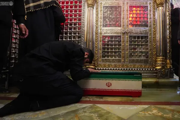 Jenazah Pemimpin Syahid di Haram Suci Amirul Mukminin (a.s)