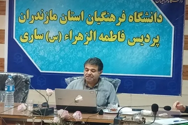 ارمغان استعمار فرانو جست‌وجوی هویت در مسیر جهان غرب است + عکس