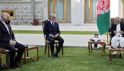 زلمےخلیل زاد کی کابل میں افغان صدر اشرف غنی اور عبداللہ عبداللہ سے ملاقات