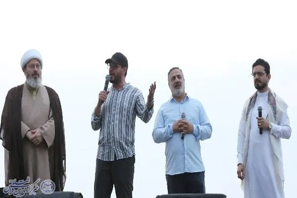 جشن بزرگ محفل قرآنی علویون در ساحل دریای بابلسر
