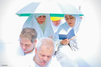 مراسم دعای عرفه در صحرای عرفات