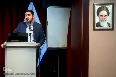 دهمین همایش پیشگامان پیشرفت