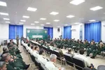 عکس | دیدار فرماندهان و کارکنان نیروهای مسلح با نماینده ولی‌فقیه در لرستان