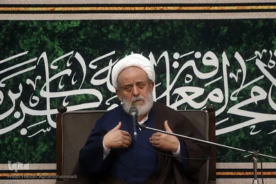 حجت الاسلام و المسلمین شیخ حسین انصاریان مفسر قرآن کریم