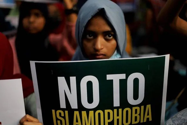 Rússia critica a islamofobia como forma de racismo