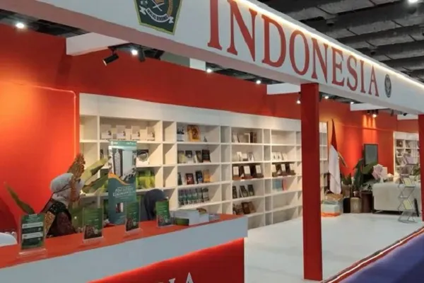 Mga Quran sa Braille mula sa Indonesia Ipinakita sa Cairo