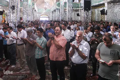 نماز عیدسعید فطر درجوار حرم حضرت امامزاده حسن(ع)