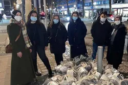 Türkische Moscheevereine verteilen Hilfspakete an Obdachlose