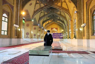 حضور رهبر انقلاب اسلامی در مرقد امام خمینی(ره) و گلزار شهدا