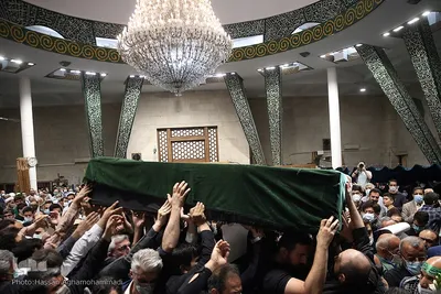 مراسم تشییع پیکر آیت الله سید عبدالله فاطمی‌نیا(ره) در مسجد دانشگاه تهران