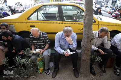 دعای عرفه در حسینیه صنف لباس فروشان تهران