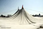آيين سنتي سياه پوشان و برپايي خيمه عزاداري در آستانه ماه محرم - سمنان
