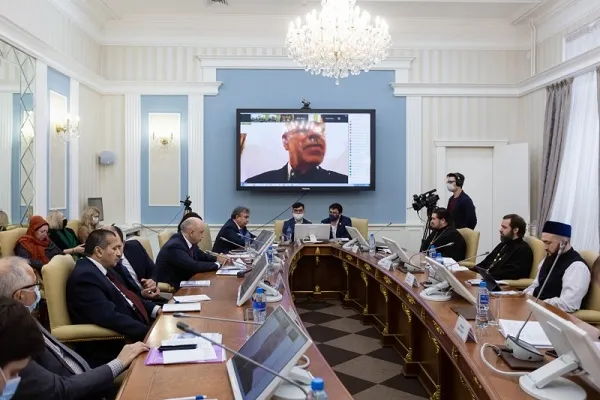 Пленарное заседание X Международного форума «Ислам в мультикультурном мире» прошло в КФУ
