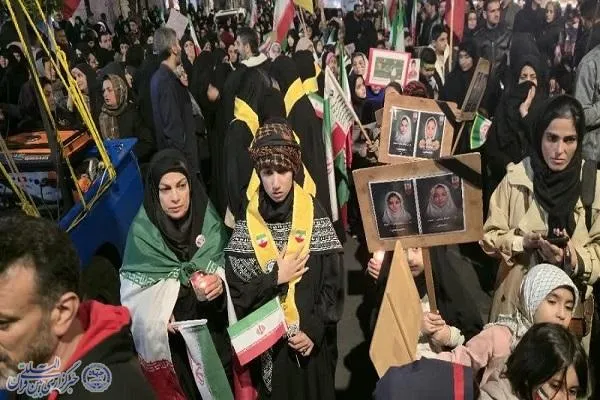 سوگواری دانش آموزان بابلسری در چهلم شهادت دانش آموزان میناب