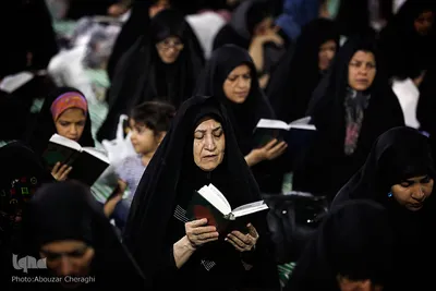  احیای شب قدر در مقبره شهدای دانشگاه امام حسین(ع)