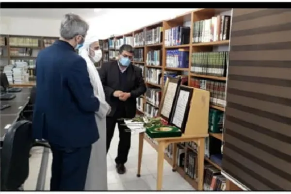 رونمایی از کتب وقفی خانواده مرحوم ماموستا عبدالله مومنی در سنندج