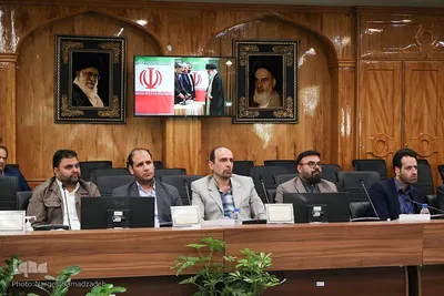 نشست ستاد انتخابات اصفهان پیش از آغاز رأی‌گیری