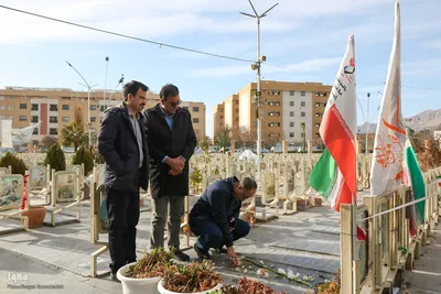 تجدید میثاق اعضای جهاددانشگاهی واحد اصفهان با شهدا