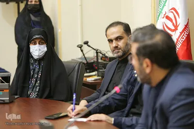 محفل انس با قرآن کریم از سوی شواری مشورتی بانوان معاونت قرآن و عترت وزارت فرهنگ وارشاد اسلامی
