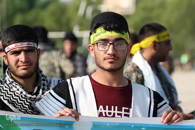پیمان سروستانی، عضو بسیج حوزه 2 شهری باغملک، 20 سال سن دارد و می‌گوید بسیج یعنی ازجان گذشتگی.