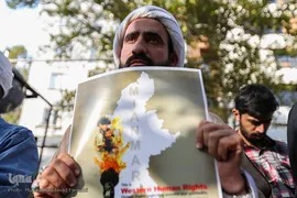 تجمع اعتراض آمیز دانشجویان به کشتار مسلمانان میانمار