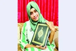 পাঁচ শ মসজিদে উপহার দিতে চান হাতে লেখা কোরআন