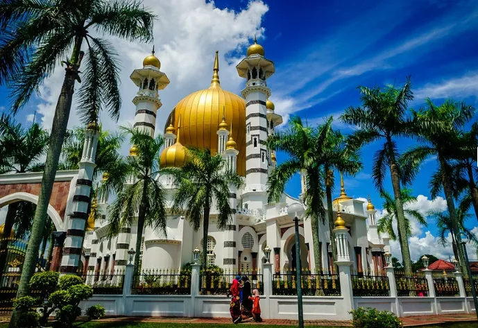 Ang Isa sa Pinakamagagandang mga Moske sa Malaysia ay ang Ubudiyyah Moske