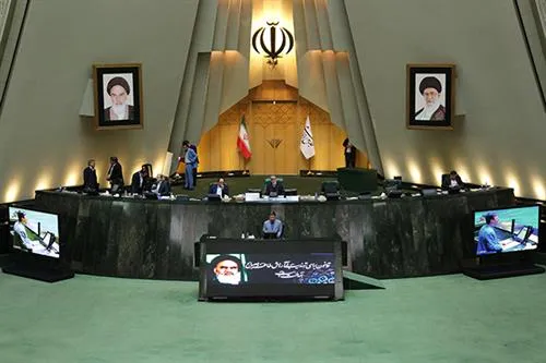 تورم افسارگسیخته محاسبات ما را به هم زد/ در نظام اسلامی طبقه اشراف ایجاد نکنیم