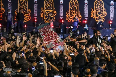 حسینیه ایران؛ مراسم عزاداری شب‌هشتم محرم در کانون رهپویان وصال شیراز‎‎