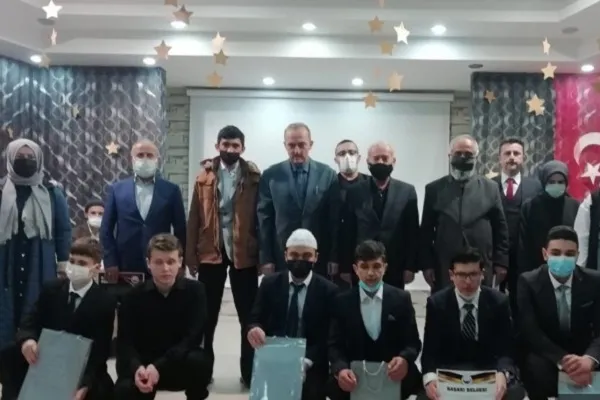 Kur’an-ı Kerim ve ezan okuma yarışması düzenlendi