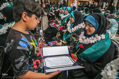 تجلیل از ۴۷۰ حافظ قرآن همراه با گرامیداشت شهدای قرآنی فارس